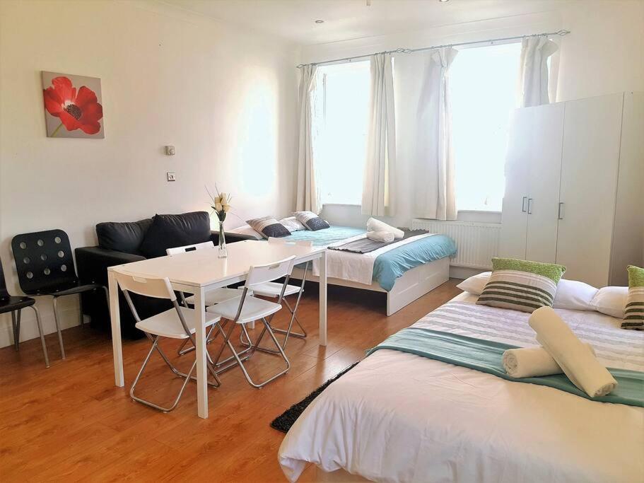Excellent Studio Flat In Londres Extérieur photo