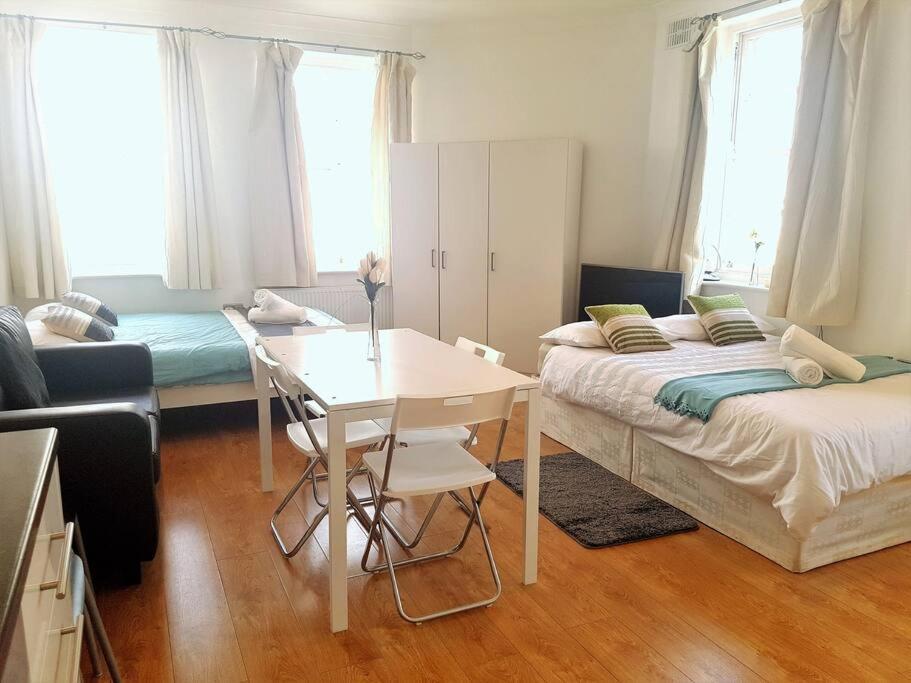 Excellent Studio Flat In Londres Extérieur photo